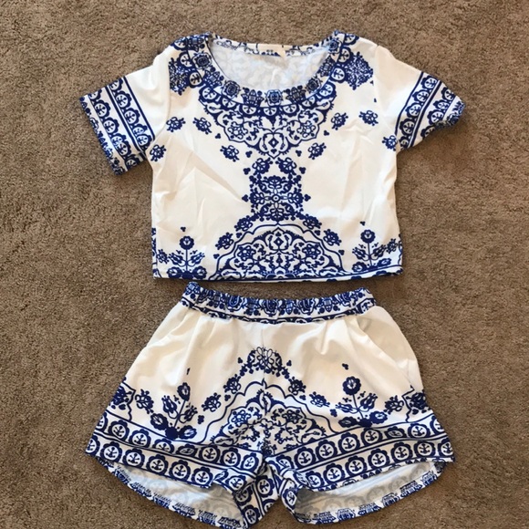 Other - Never been worn two piece outfit